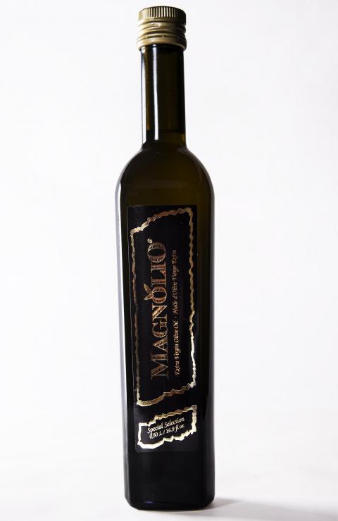 AOVE Magnolio Cru